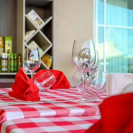 Effect Grand Victoria 阳光海滩