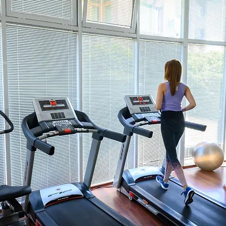 酒店 Effect Grand Victoria 4*