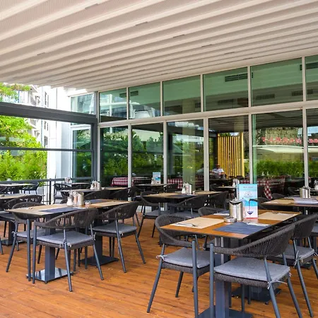 Готель Effect Grand Victoria