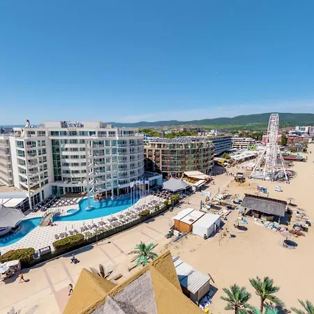 Effect Grand Victoria Готель 4*