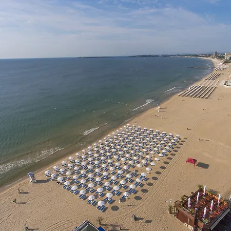 酒店 Effect Grand Victoria 阳光海滩