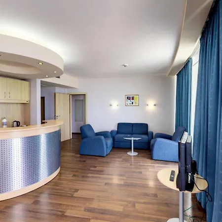 酒店 Effect Grand Victoria