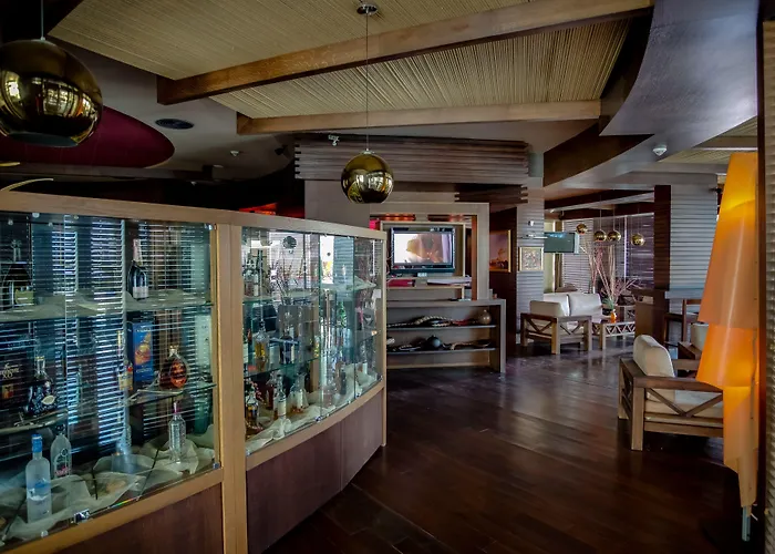 ефект гранд виктория - ол инклузив Хотел 4*