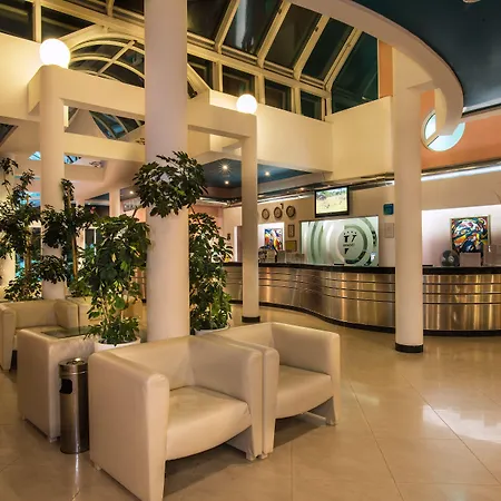 Хотел Effect Grand Victoria 4*