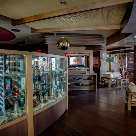 Effect Grand Victoria Ξενοδοχείο 4*