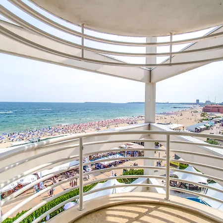 Хотел Effect Grand Victoria 4*