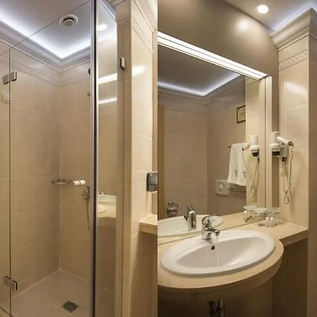 Hotel Effect Grand Victoria 4*