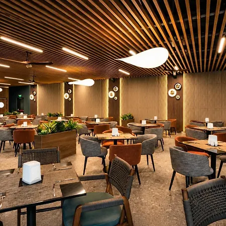 Effect Grand Victoria Хотел 4*