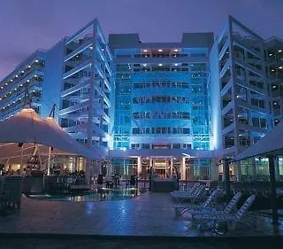 Effect Grand Victoria Hotel